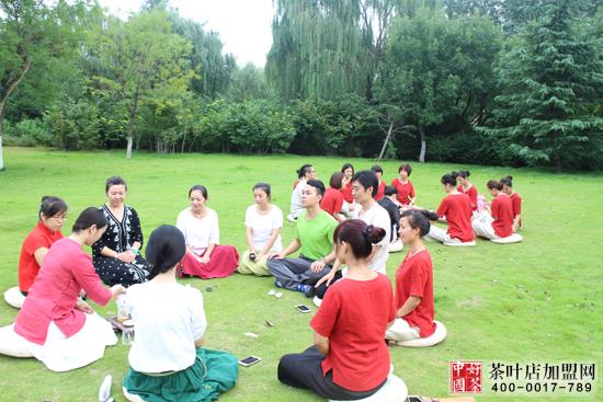 茶叶店茶艺师，茶艺学院，茶艺师培训学院，茶艺师学习交流会