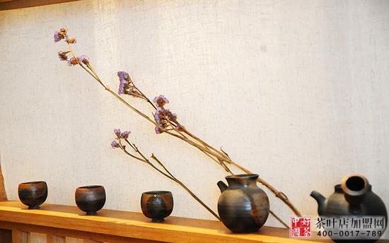 茶饰摆件--最流行的茶饰摆设--美丽的花插-茶艺花插