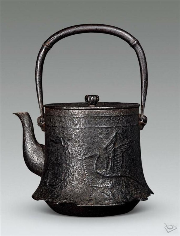 日本经典茶具:传世铁壶系列_日本茶具欣赏图