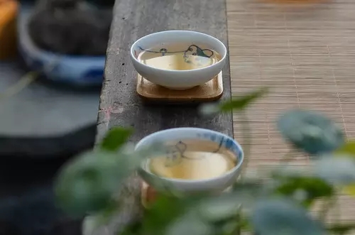 古人都用什么水泡茶-泡茶洗水养水的方法